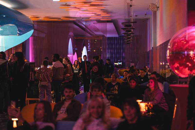 nhow Berlin – Lobby-Loco